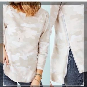 Stella and Dot pink camo sweatshirt size Medium